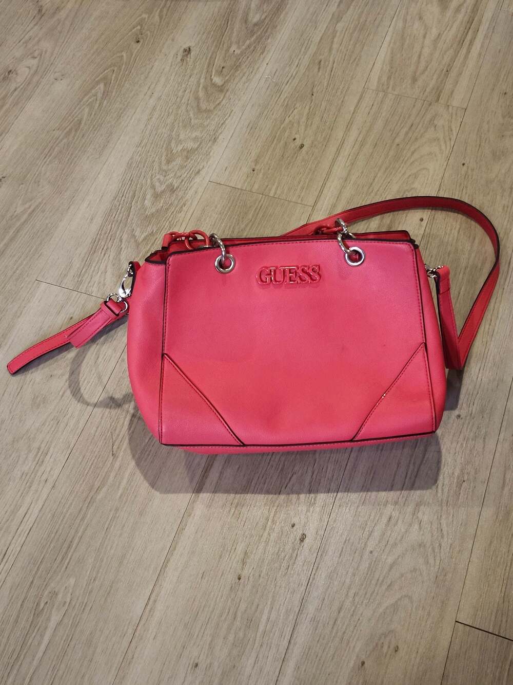 GUESS Fuchsia Shoulder Bag